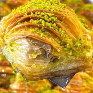 باقلوا صدفی پسته ای