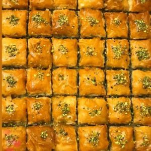 باقلوا کره ای پسته ای گردو